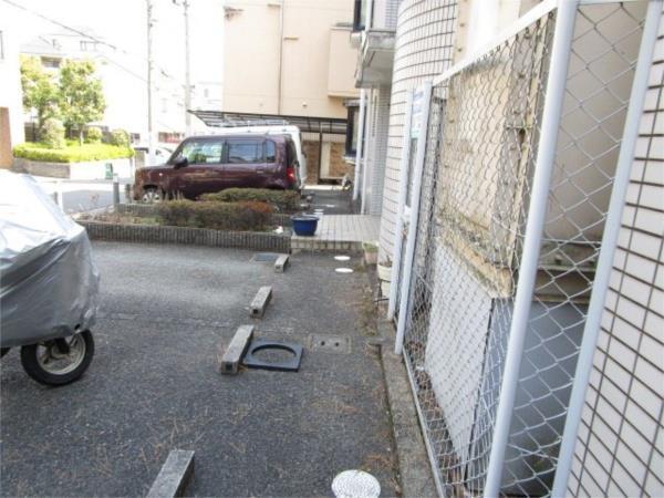 ラ・フォーレ夙川 駐車場