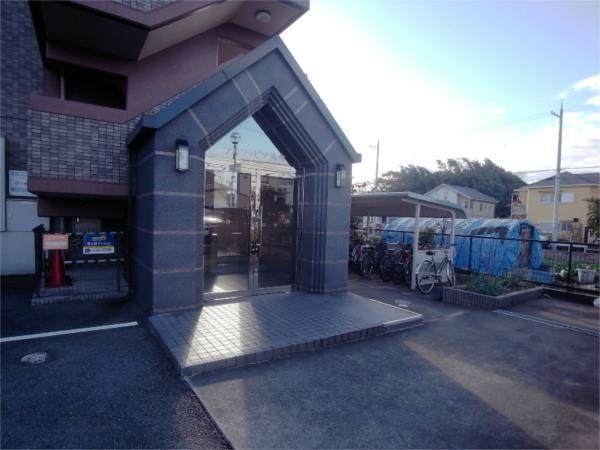アルファビア池内 エントランス