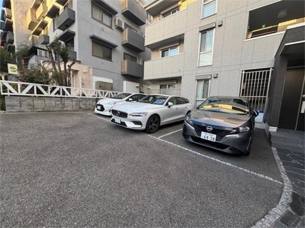 KITANO COLN 駐車場