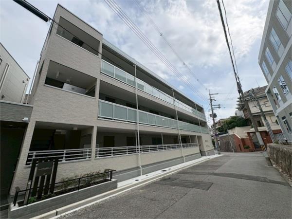 リブリ・中山手 外観