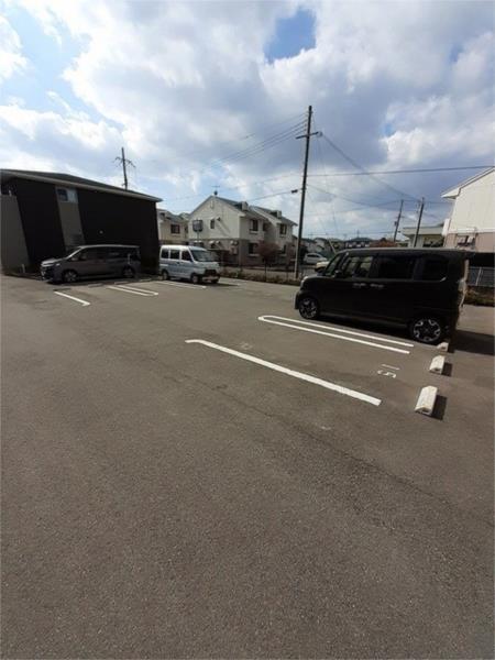 アルコバレーノVII　ノース 駐車場