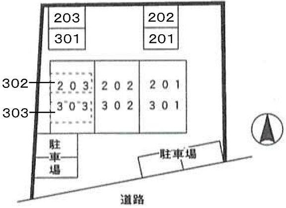 オーク伊川 駐車場