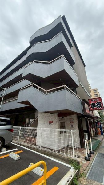 リノスタイル西明石 エントランス