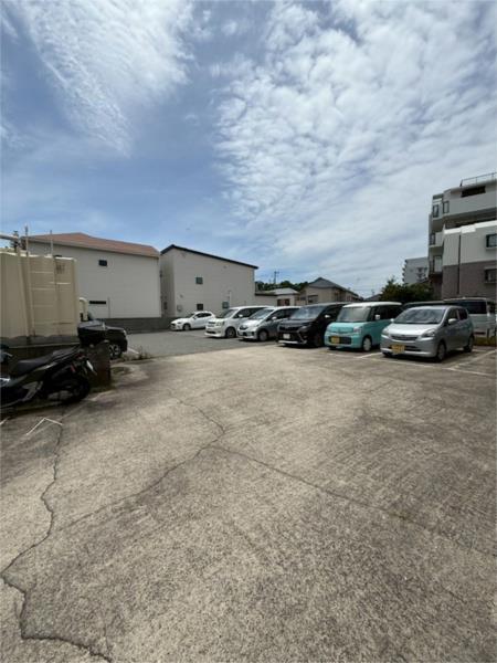 クレッセント倶楽部舞子 駐車場
