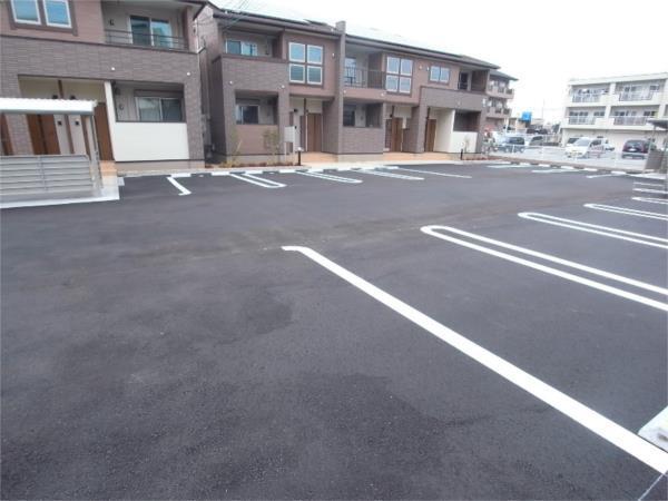 エクセレント有瀬II 駐車場
