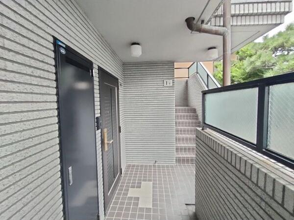 ヴォーン夙川 エントランス