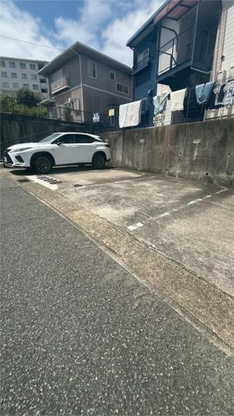 ハイツオーガスタ 駐車場