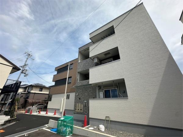 フジパレス西宮甲東園III番館 外観