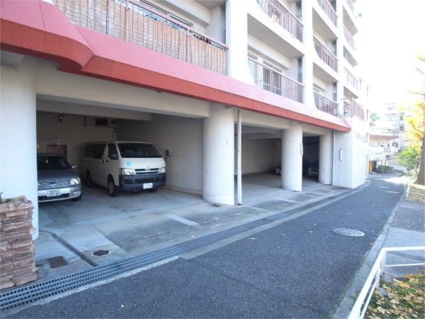 エクセル舞子 駐車場