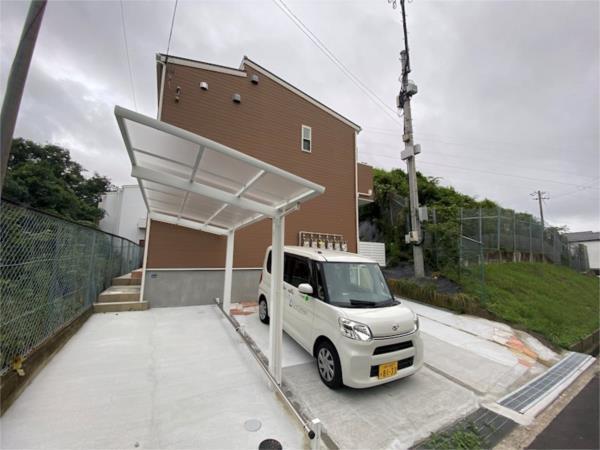 エターナルシー鈴蘭台II 駐車場