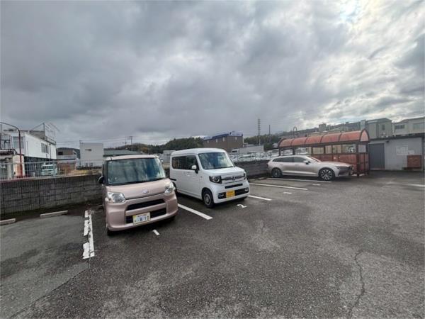 ヴァンヴェール武鶴ハイム 駐車場