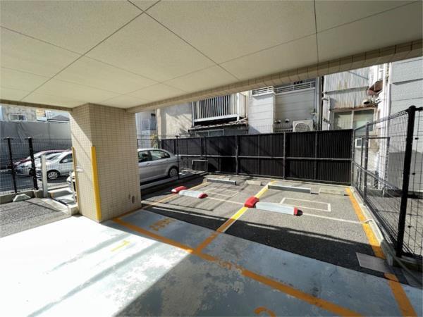 デルファーレ神戸三宮 駐車場
