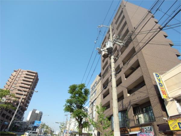 ユニバーサルビル 外観