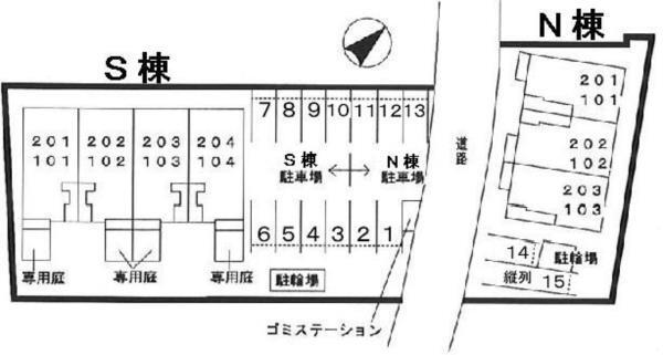ローレルコートＳ 駐車場