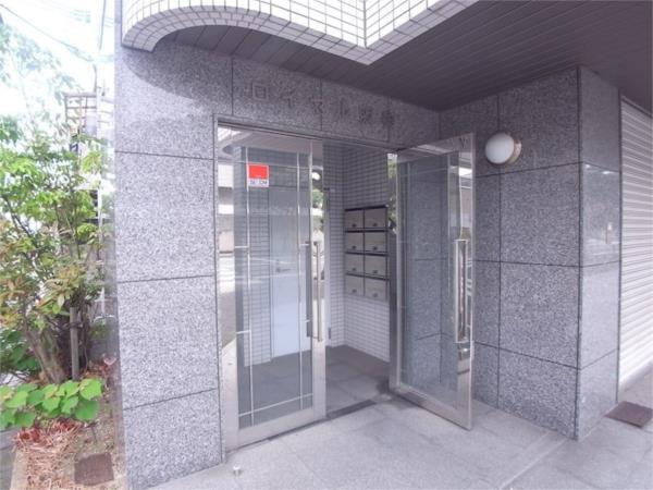 ロイヤル阪神 エントランス
