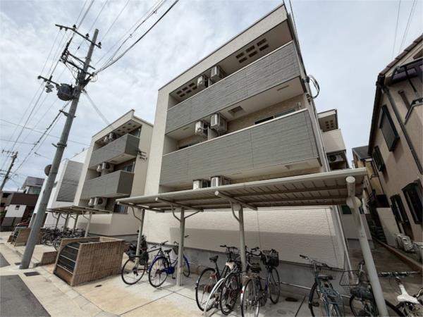フジパレス甲子園口III番館 エントランス