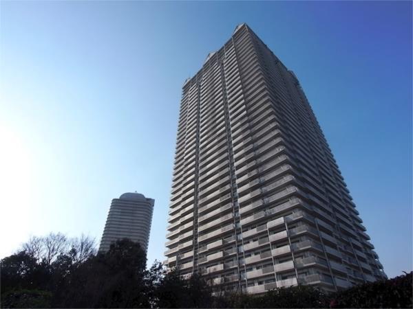 RICイーストコート参番街101号棟 外観