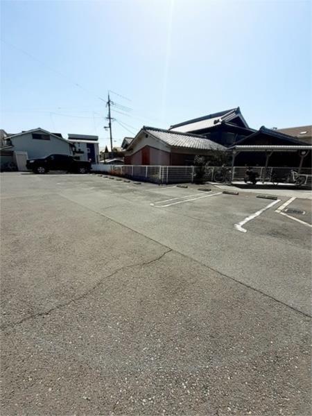 メイフラワー 駐車場