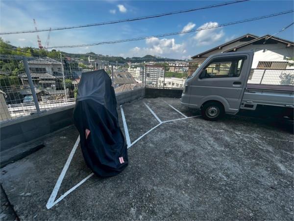 正栄スカイコーポ 駐車場