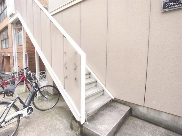 クァトルセゾン六甲道 エントランス