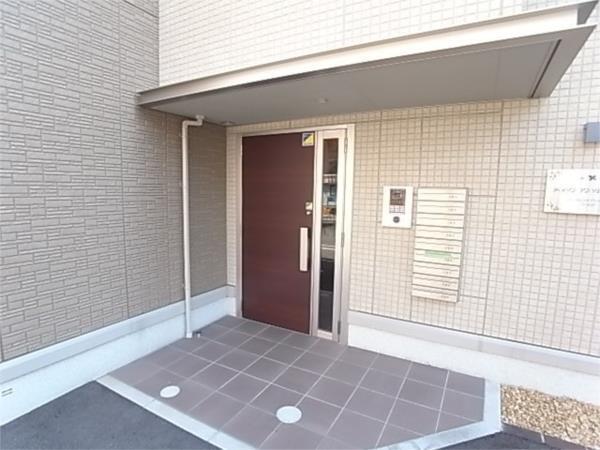 ラ・メゾンアンソレイエ板宿 エントランス
