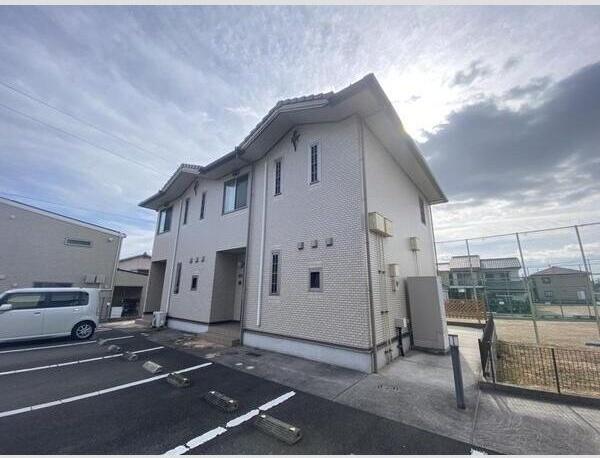 アルターナ英賀保 駐車場