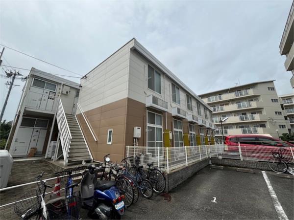 レオパレス北青木 外観