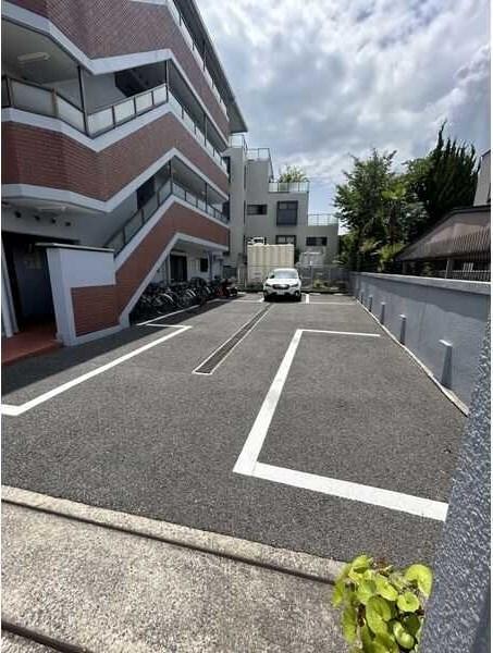 マンションライズ 駐車場
