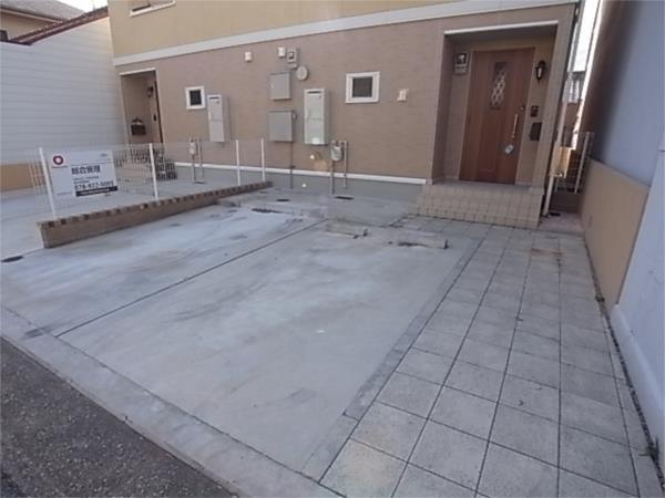 ソレイユ清水通 駐車場