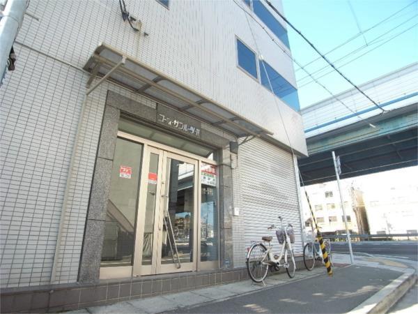 コーポサンルーツII エントランス