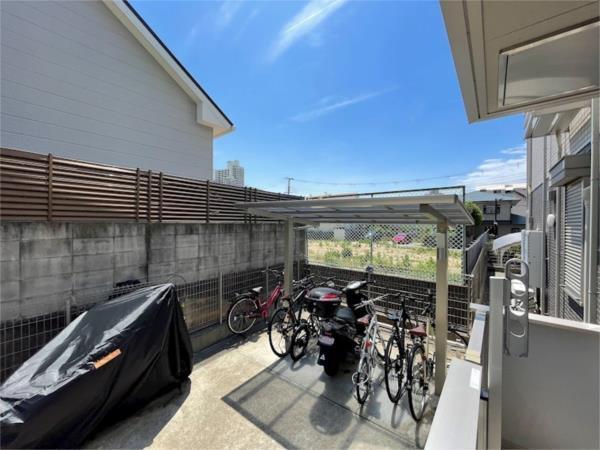 ディアコート住吉本町 駐車場