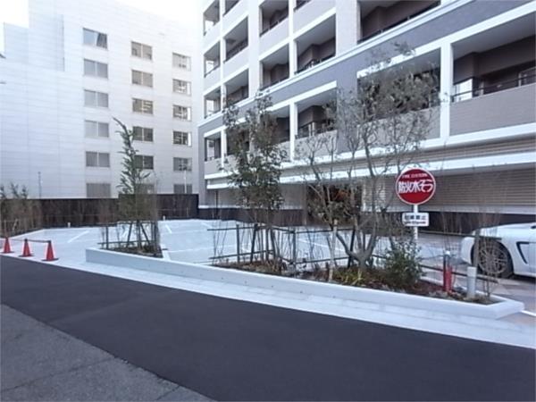 レジュール・ザ・元町駅前 エントランス