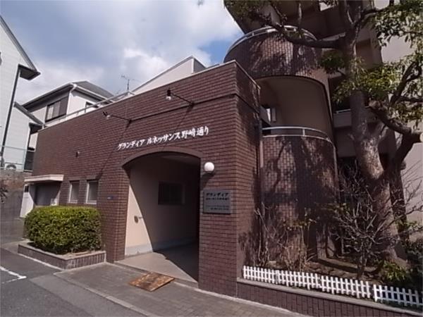グランディアルネッサンス野崎通 エントランス