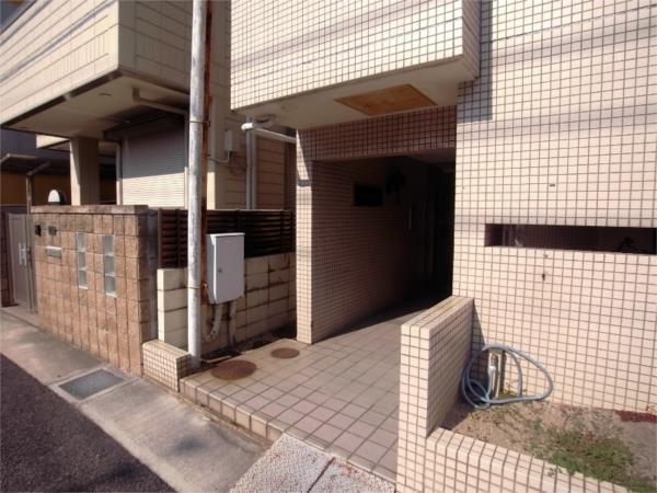 ウィスタリア神戸 エントランス