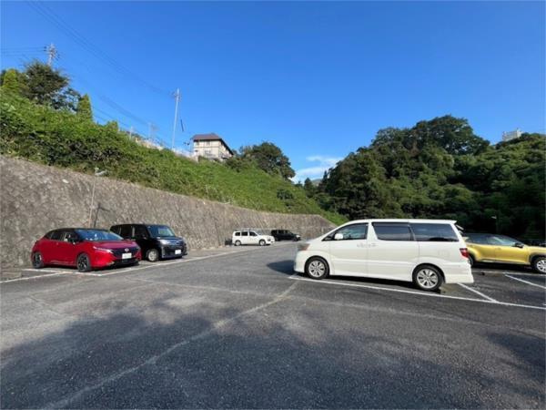エスペランス幸陽台 駐車場