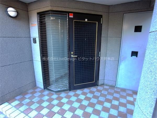 ロイヤル山芦屋 エントランス