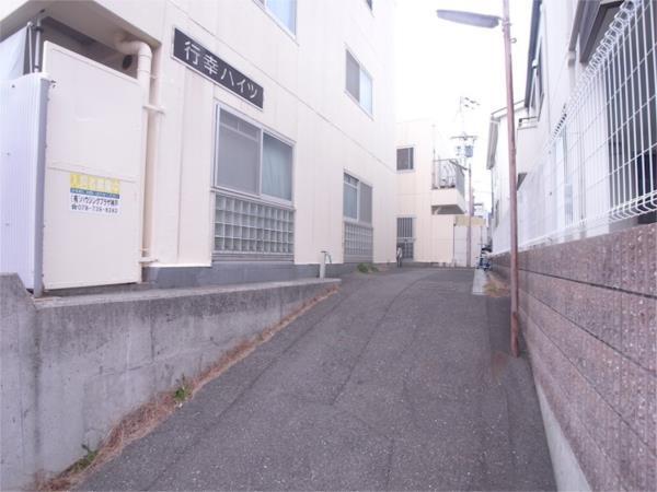 行幸ハイツ エントランス