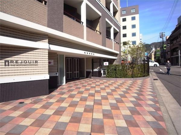 レジュール　ザ・元町駅前 エントランス
