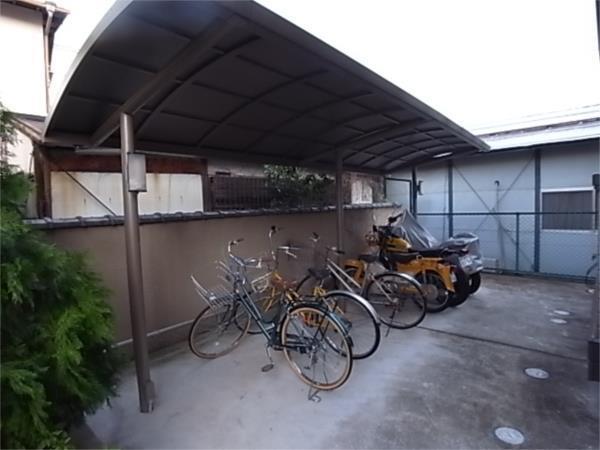 ルイシャトレー エントランス
