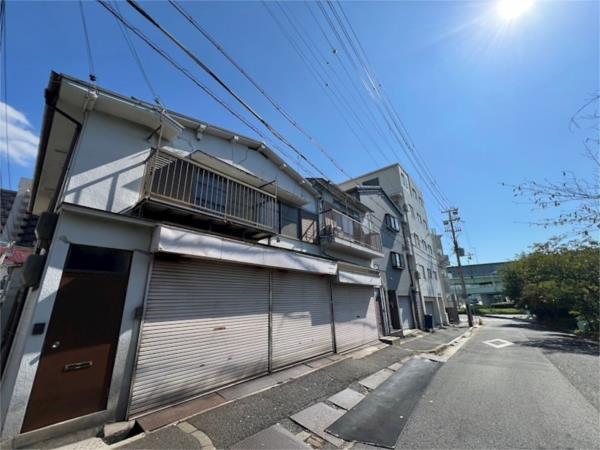 西灘駅より徒歩1分 築63年8ヶ月 2階建の賃貸物件