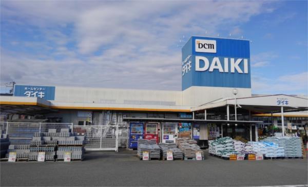 DCMダイキ 姫路山吹店：888m