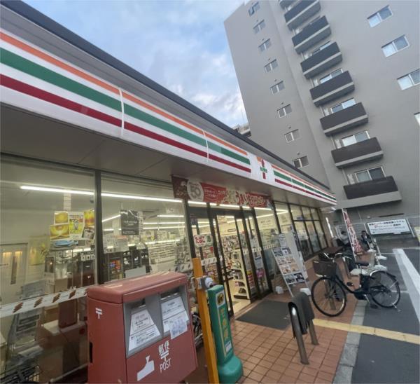 セブン-イレブン 吹田江の木町店：51m