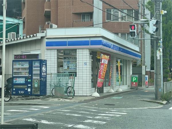 ローソン 江坂町四丁目店：201m