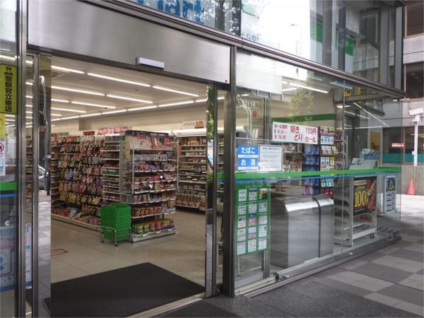 ファミリーマート プライムタワー西中島店：200m