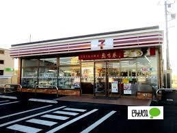 セブンイレブン袖ケ浦駅北口店：129m