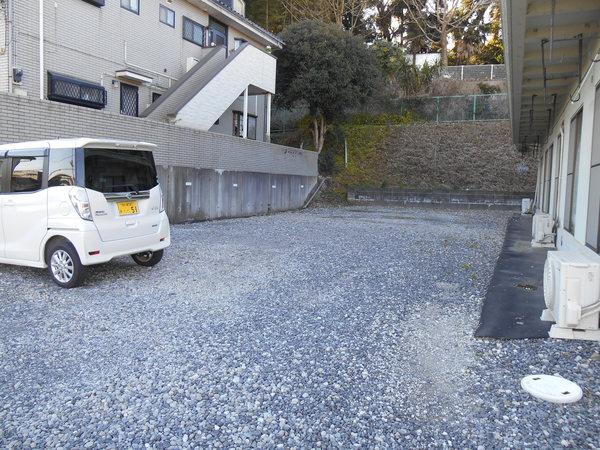 相川コーポ（203） 駐車場