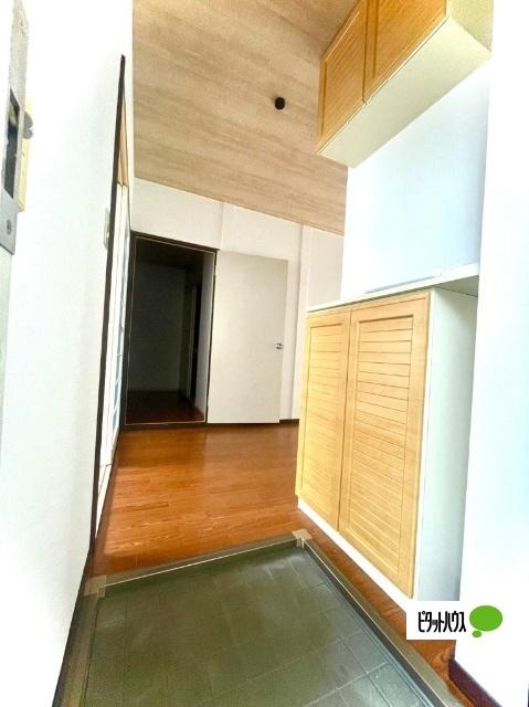 アーバン市原7号館（102） 玄関