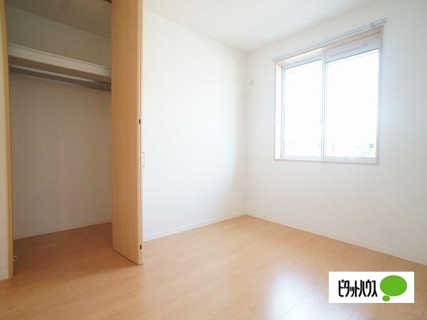 CROWN　HILL　B（103） 室内