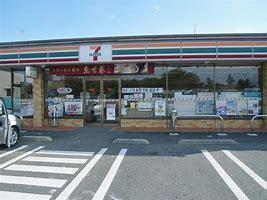 セブンイレブン袖ケ浦駅北口店：447m
