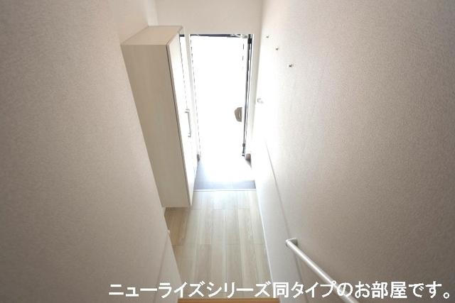 セイバリー　ガーデン　すみれ（203） 玄関